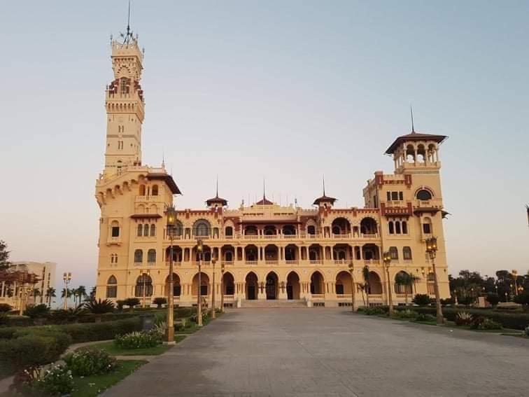 דירות אלכסנדריה Sea & Garden View At Al-Muntazh Towers - إطلاله علي البحر و حدائق قصر المنتزه מראה חיצוני תמונה
